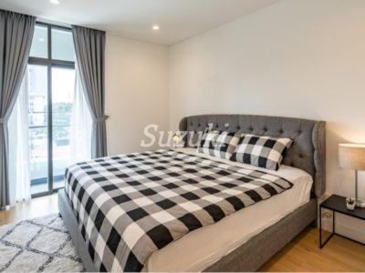 ST102422 (1)