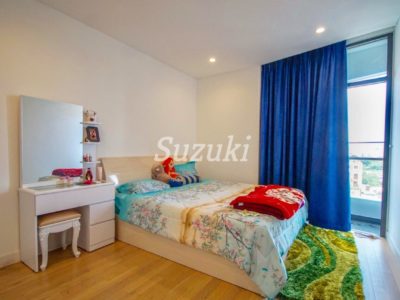 ST102647 (2)