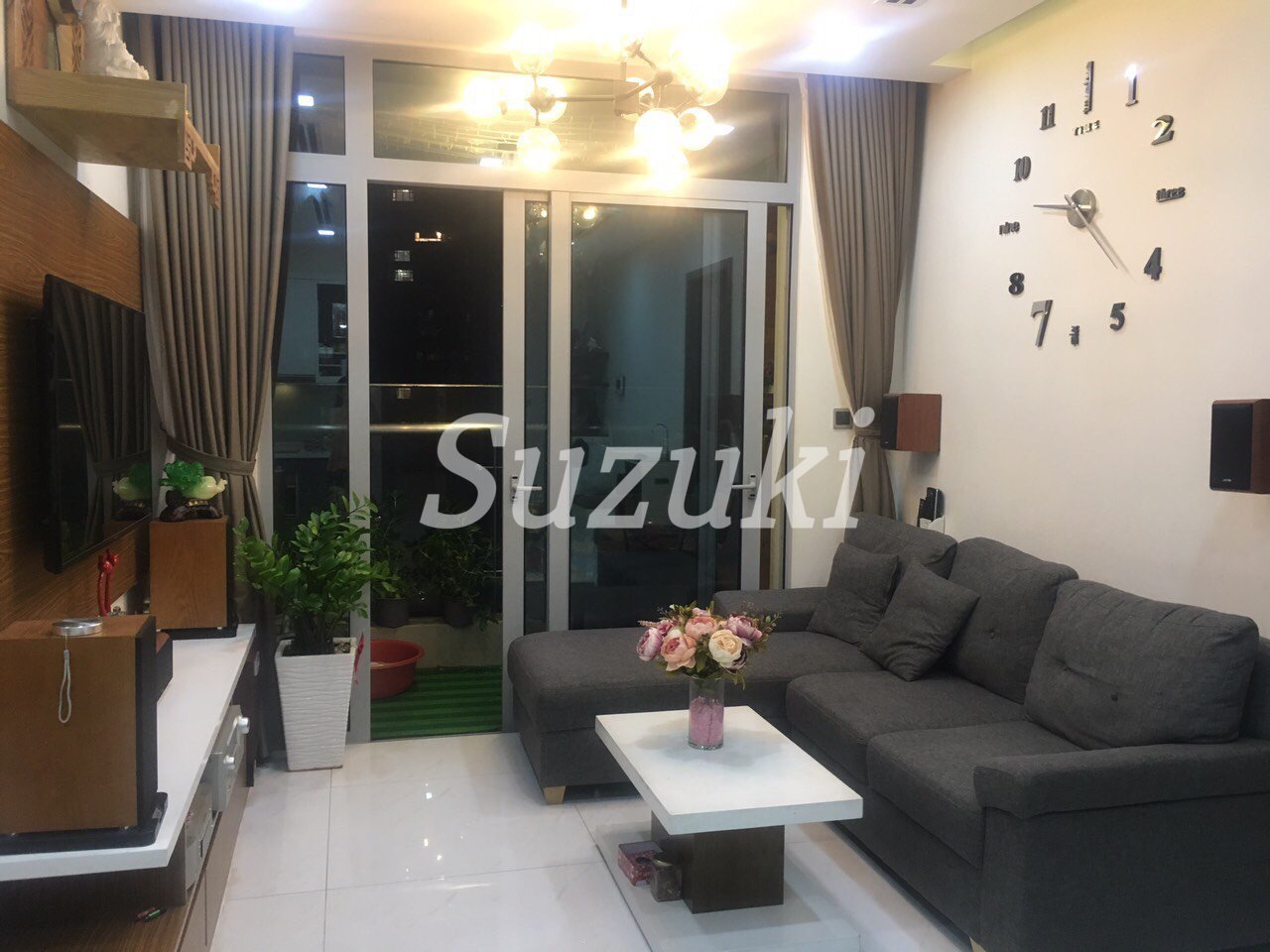 2LDK for rent 73 square meters-1000$-ST105P074 | Vinhomes Central Park, condominium with gym and pool