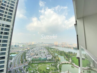 1. Vinhomes 中央公園 $1000 (12)