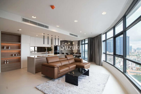 Quiet Living Space With Superb City View1