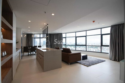 Quiet Living Space With Superb City View4