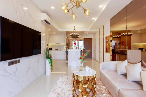 immaculate apartment in saigon royal district 4 5