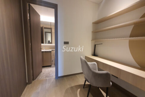 1. Marq 1 bed 1250USD 11