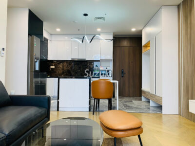 20. Lumiere Riverside 94m2 2000USD 2