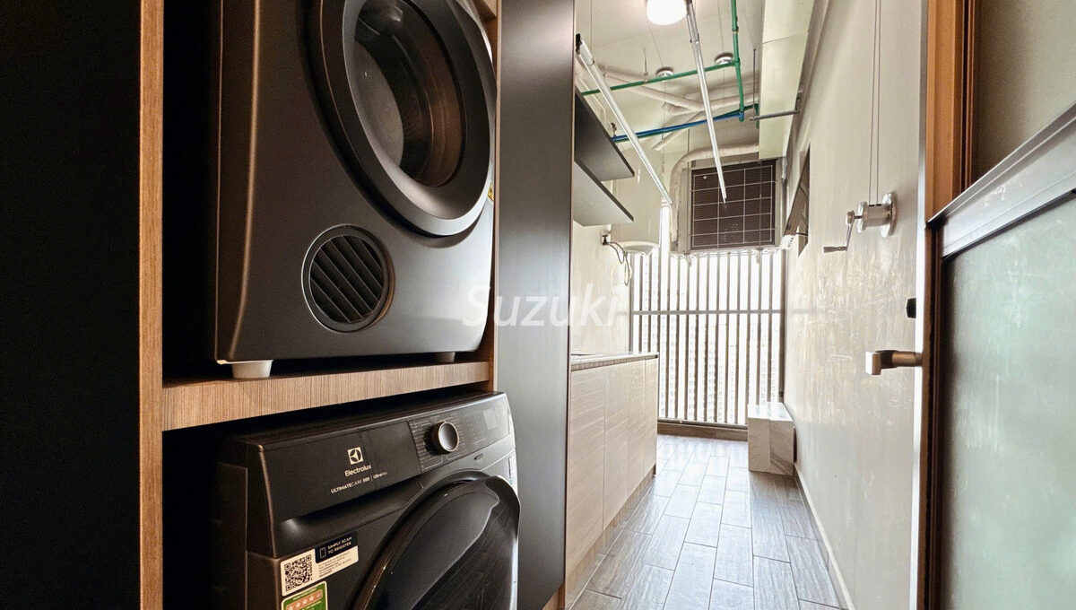 d750024 Midtown M8 124m2 2400 2