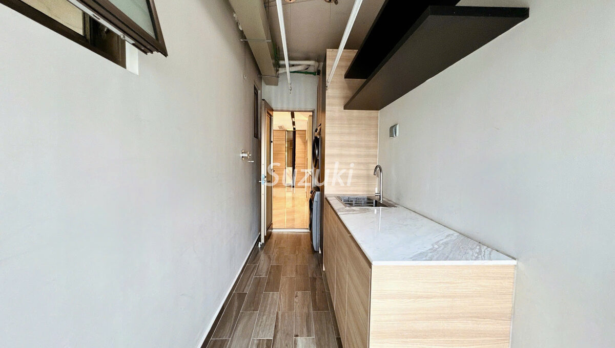 d750024 Midtown M8 124m2 2400 9