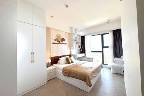 Cho thuê căn hộ 2 phòng ngủ tại Antonia, số 8.