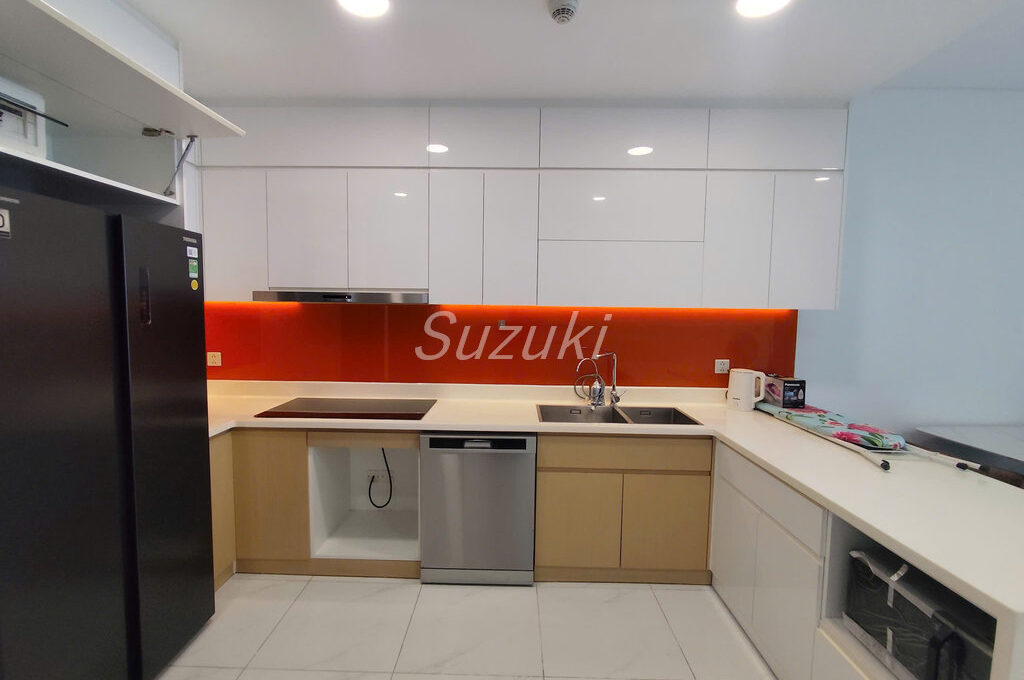 101 Sunwah Pearl Golden House 2BR 1980 5